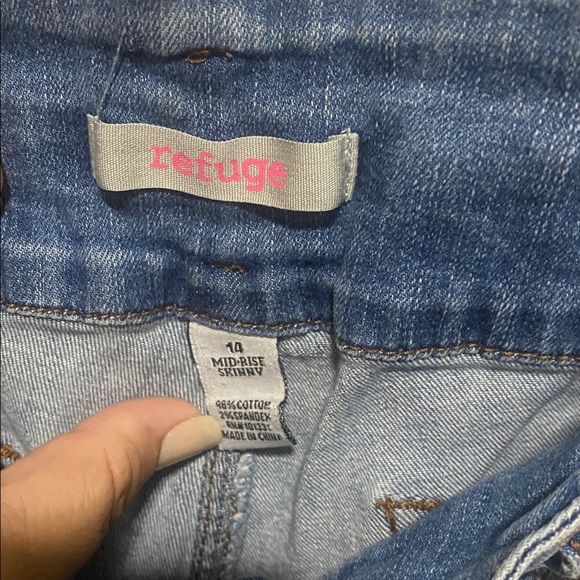 Refuge Women's Distressed Blue Skinny Jeans - Picture 2 of 7